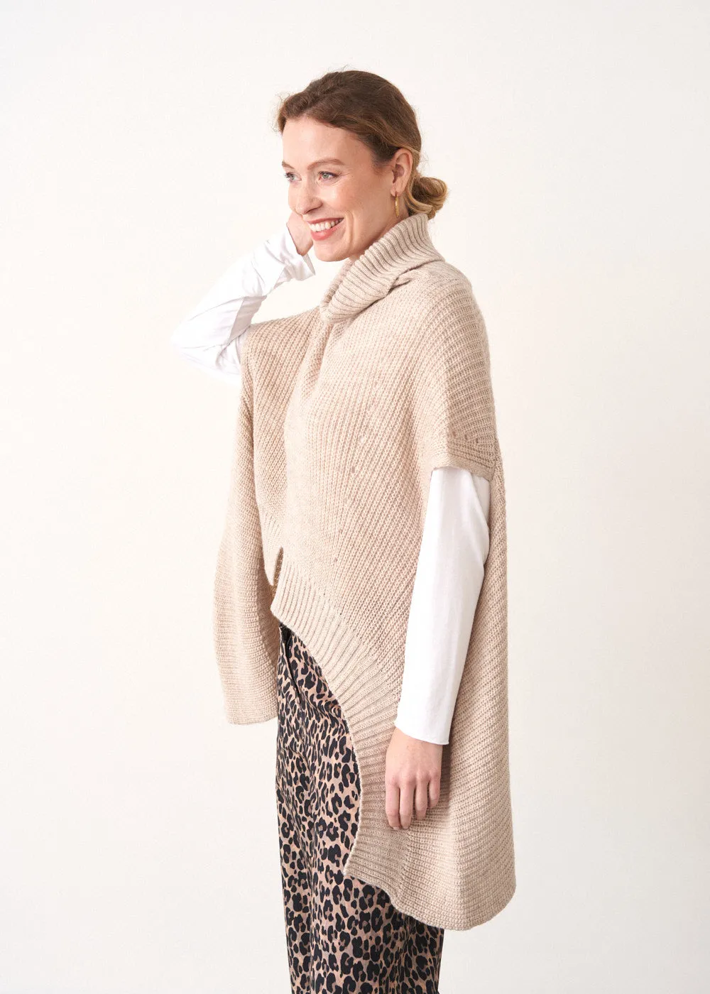 ALANI SLEEVELESS ROLL NECK SWEATER