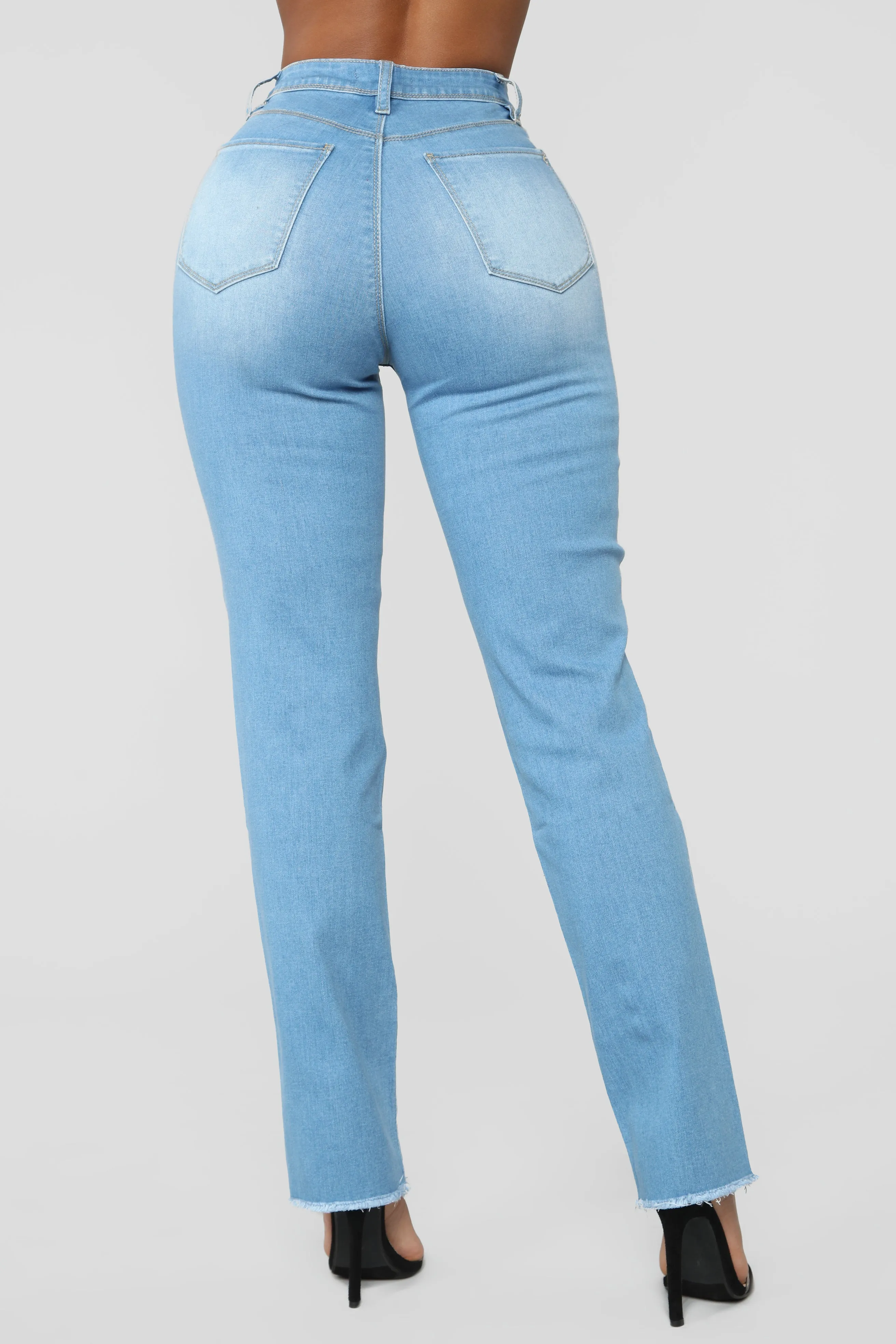 Alexa Frayed Mom Jeans - Light Blue Wash