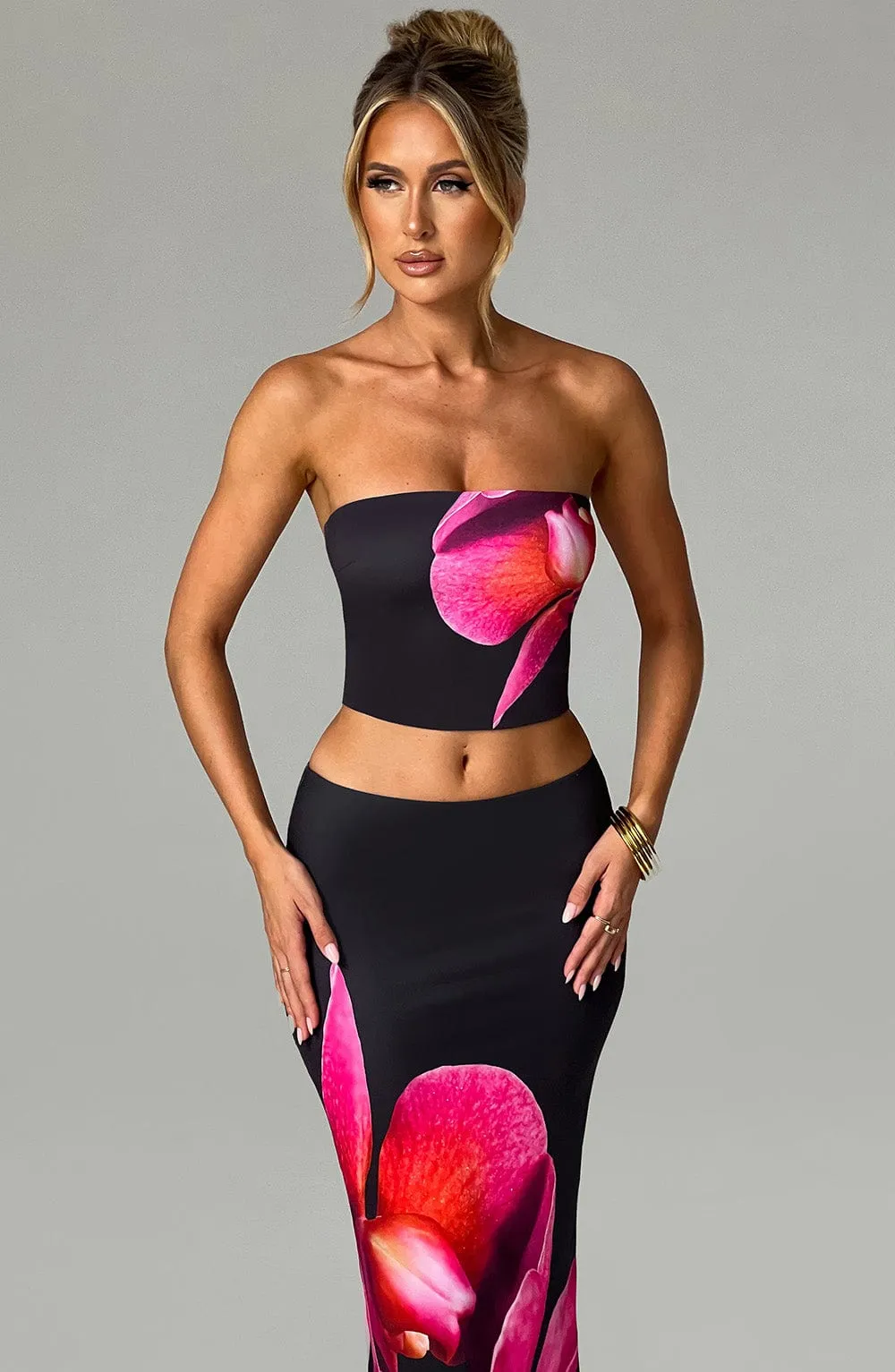 Allegra Top - Trendy Black Floral Print