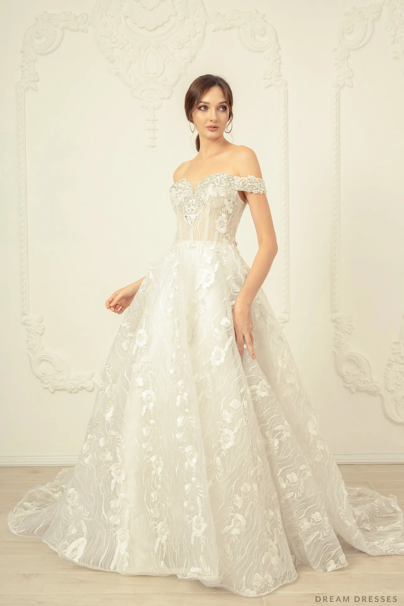 Ball Gown Wedding Dress with Rhinestones (#Nicola)