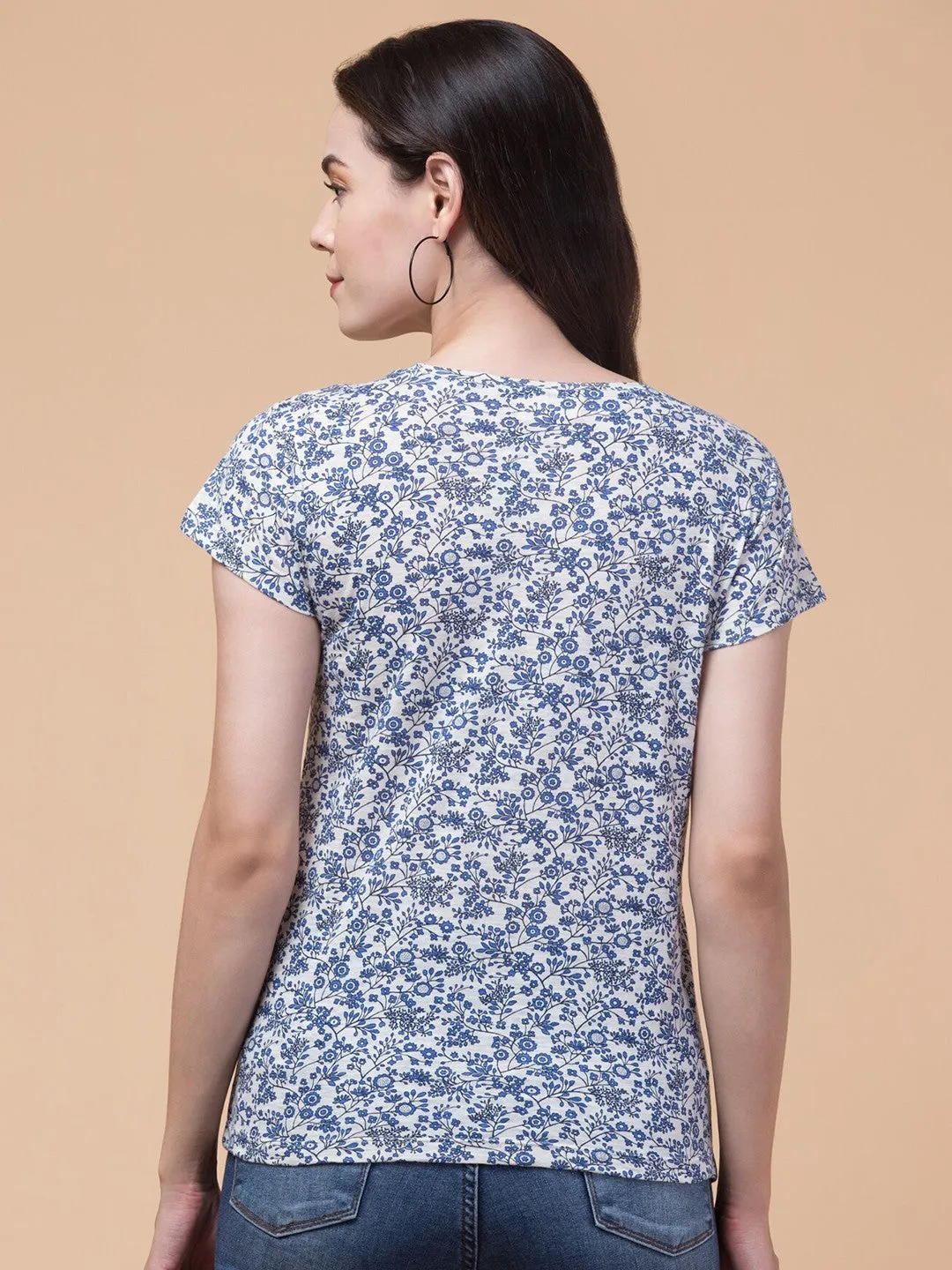 Elegant White Floral Printed T-Shirt
