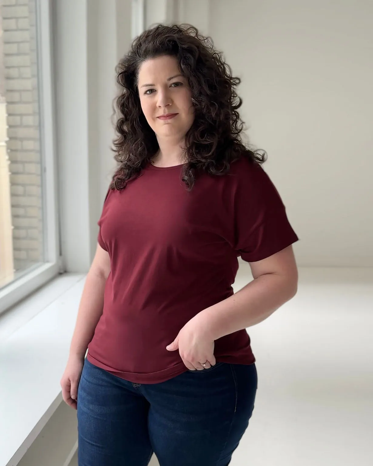 EVERYDAY tee in Mahogany
