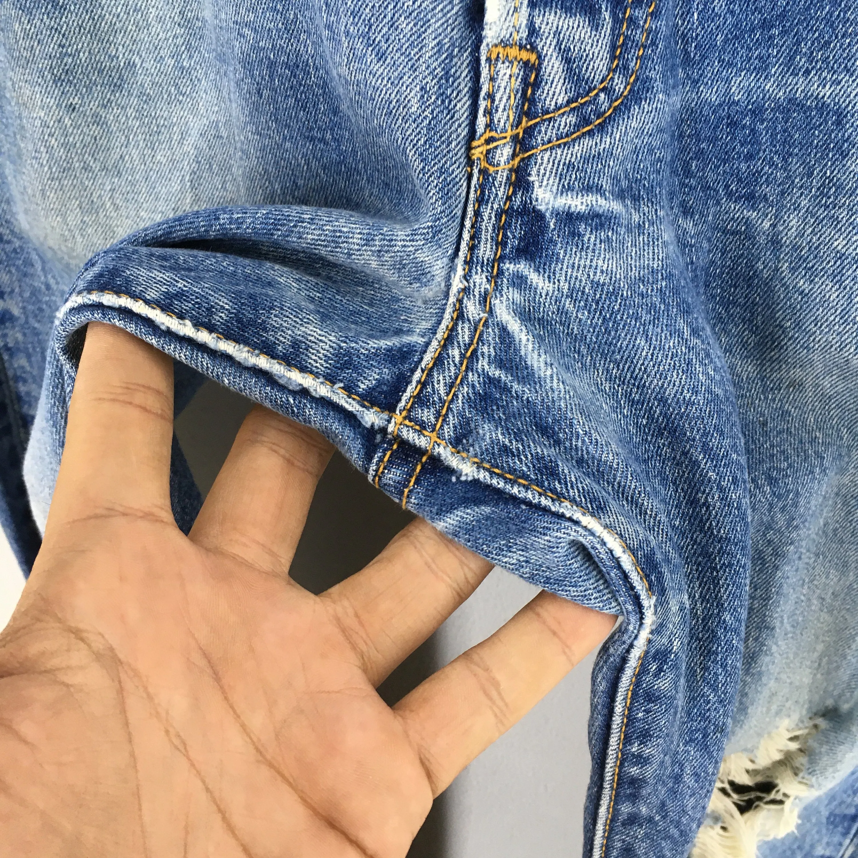 Levi's 501 Distressed Ripped Jeans Stonewash Size 29x28