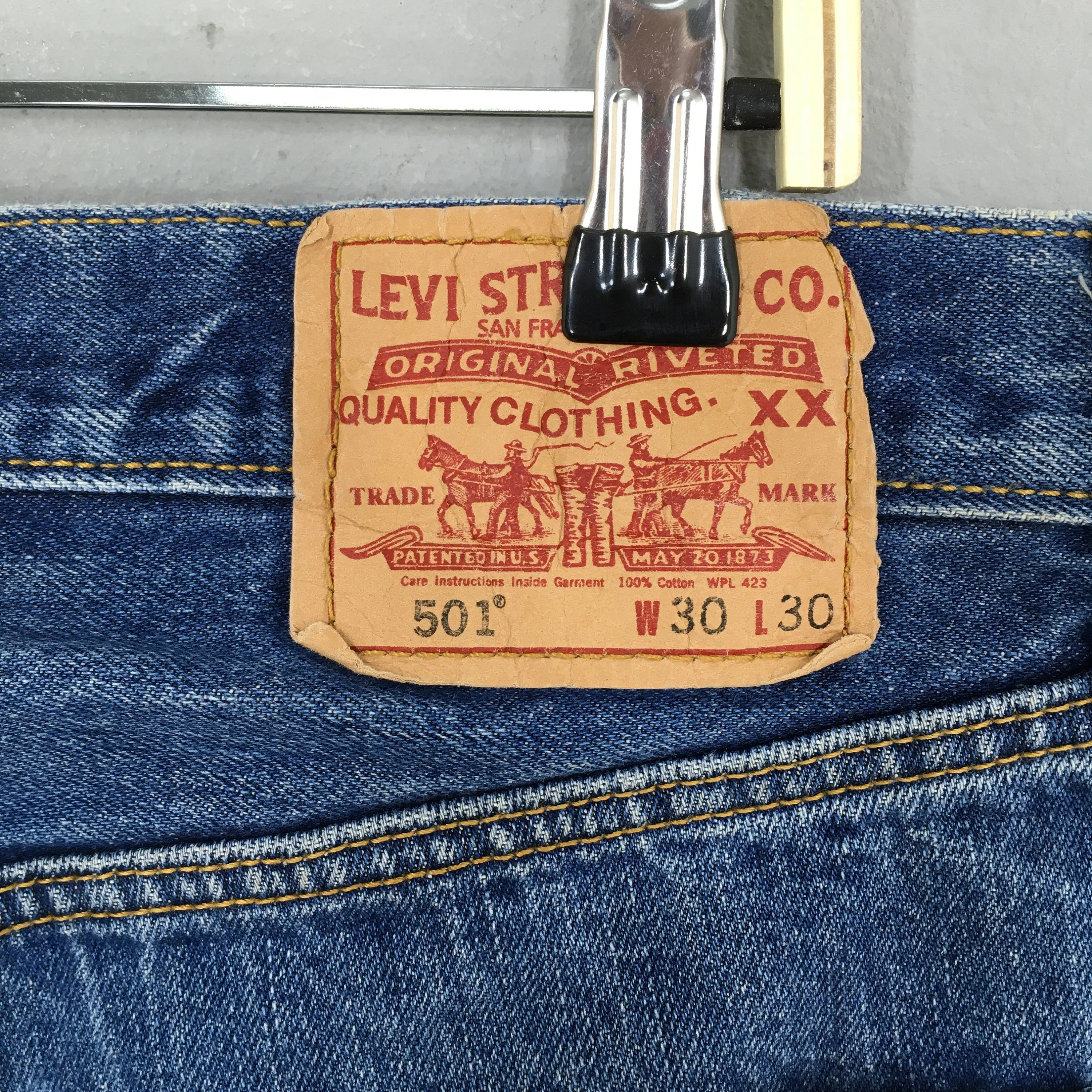 Levi's 501 Distressed Ripped Jeans Stonewash Size 29x28