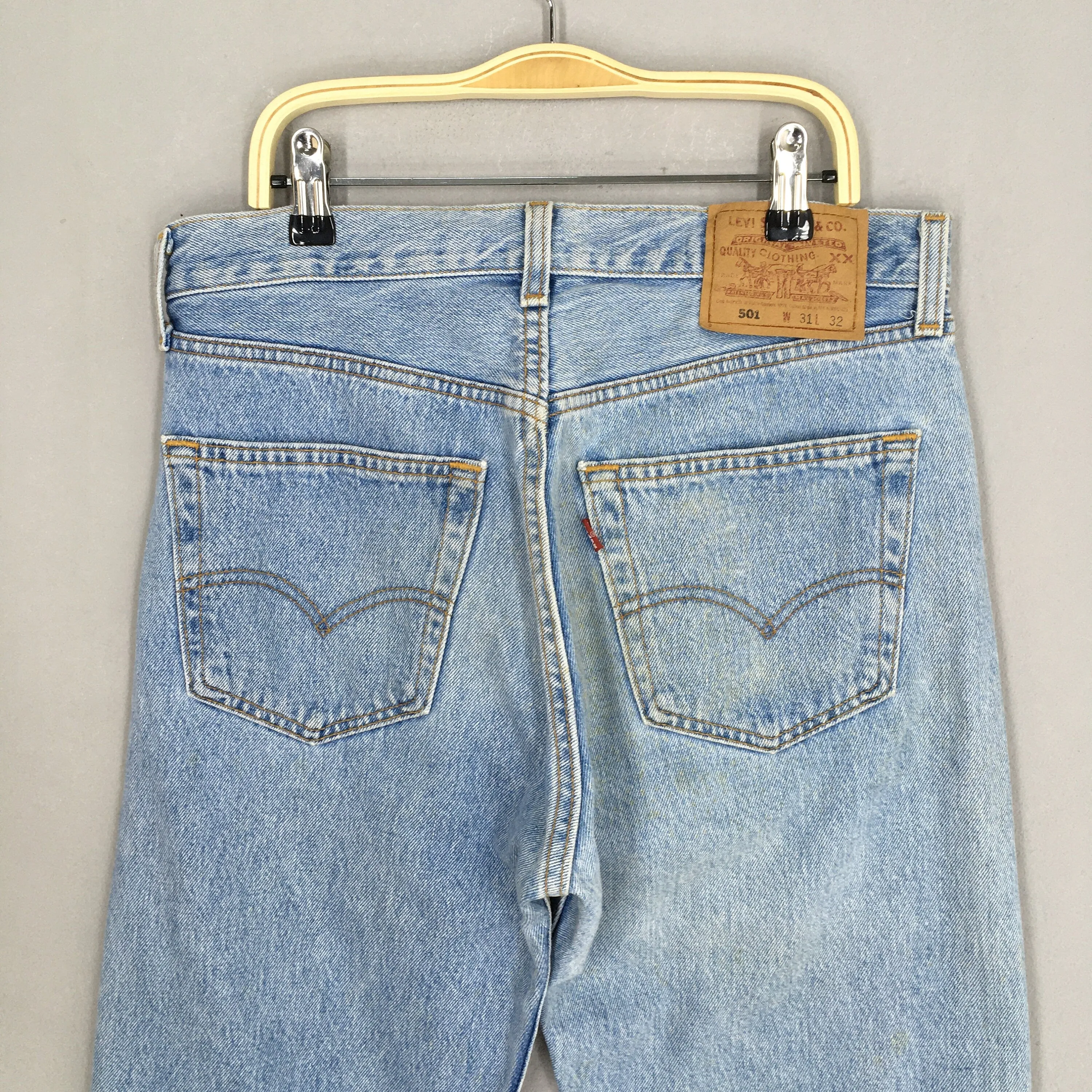 Levi's 501 Faded Blue Light Wash Jeans Size 30x33