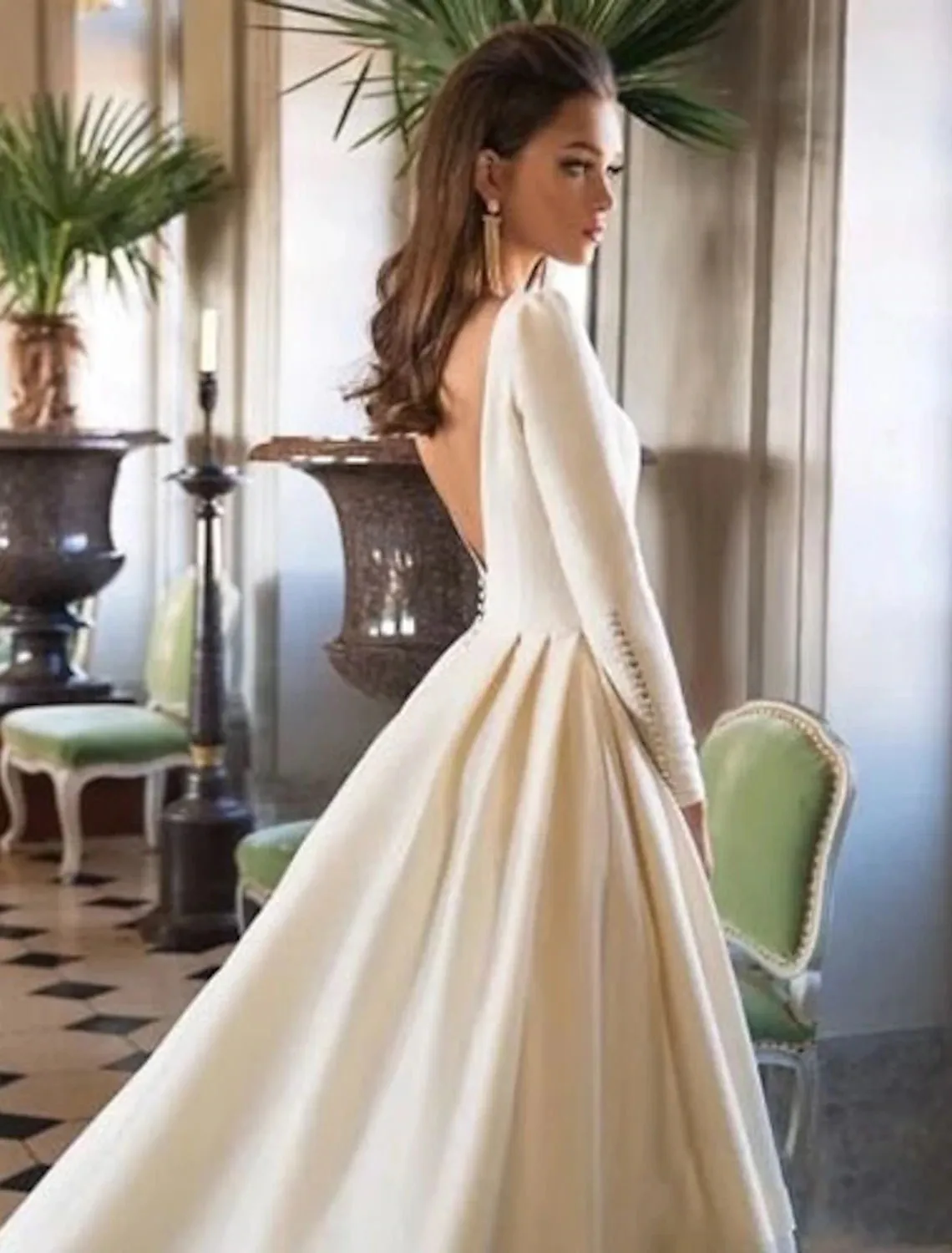 Luolandi Formal Wedding Dresses Ball Gown Scoop Neck Long Sleeve Court Train Satin Bridal Gowns With Buttons
